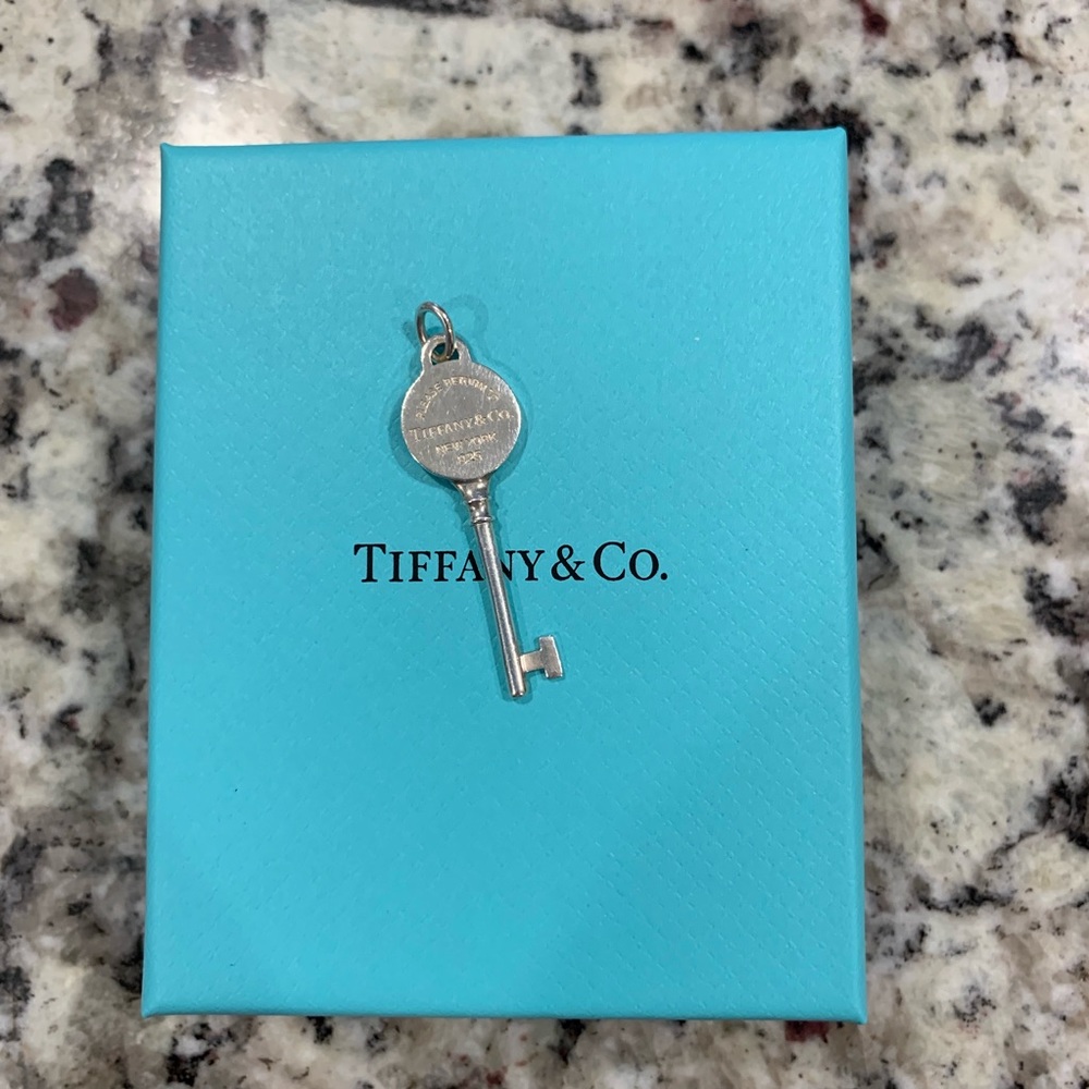 Tiffany & Co Round Return to Tiffany Key